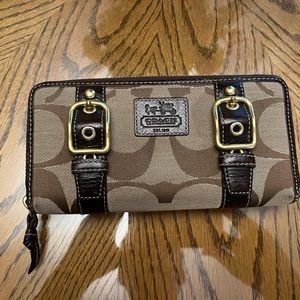 Coach Wallet, vintage style